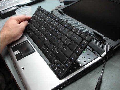 Laptop toetsenbord vervangen